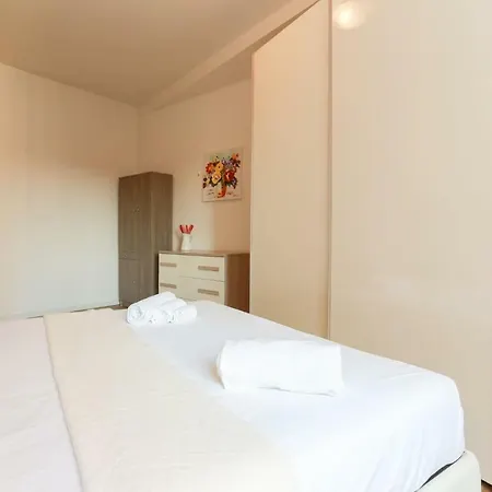 Apartment Beautiful With Studio In Corso Lodi