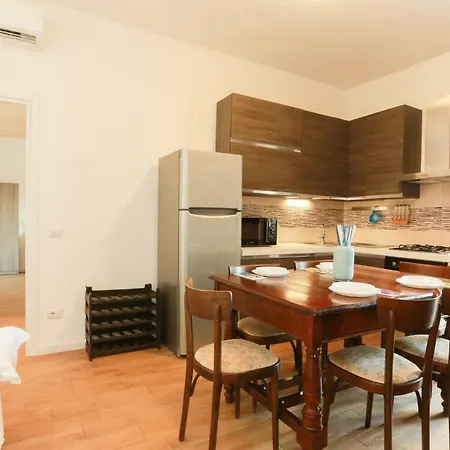 Beautiful With Studio In Corso Lodi