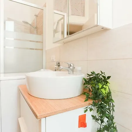 Beautiful With Studio In Corso Lodi
